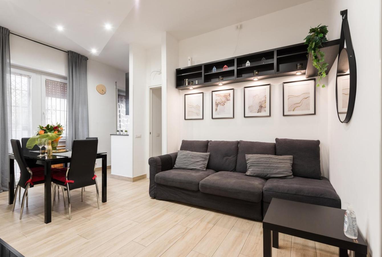 Apartment New - Elegant With Balcony In Next To Subway