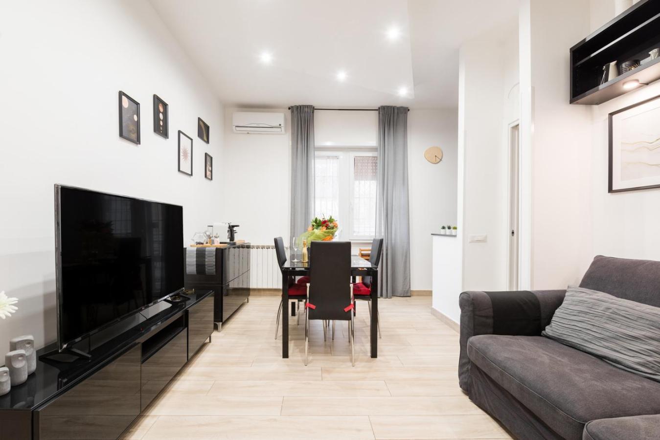 Apartment New - Elegant With Balcony In Next To Subway